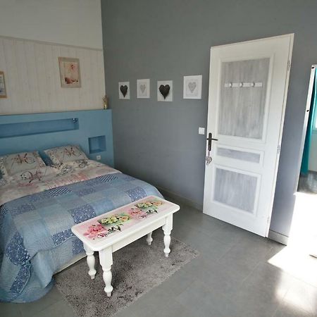 拉巴斯蒂特德源住宿加早餐旅馆 勒卡斯特雷特 外观 照片